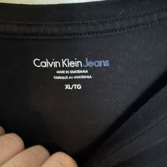 CALVIN KLEIN MENS VINTAGE T SHIRT - Picture 3 of 3